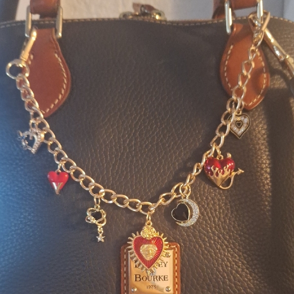 None Accessories - Elegant Heart Bag Charm